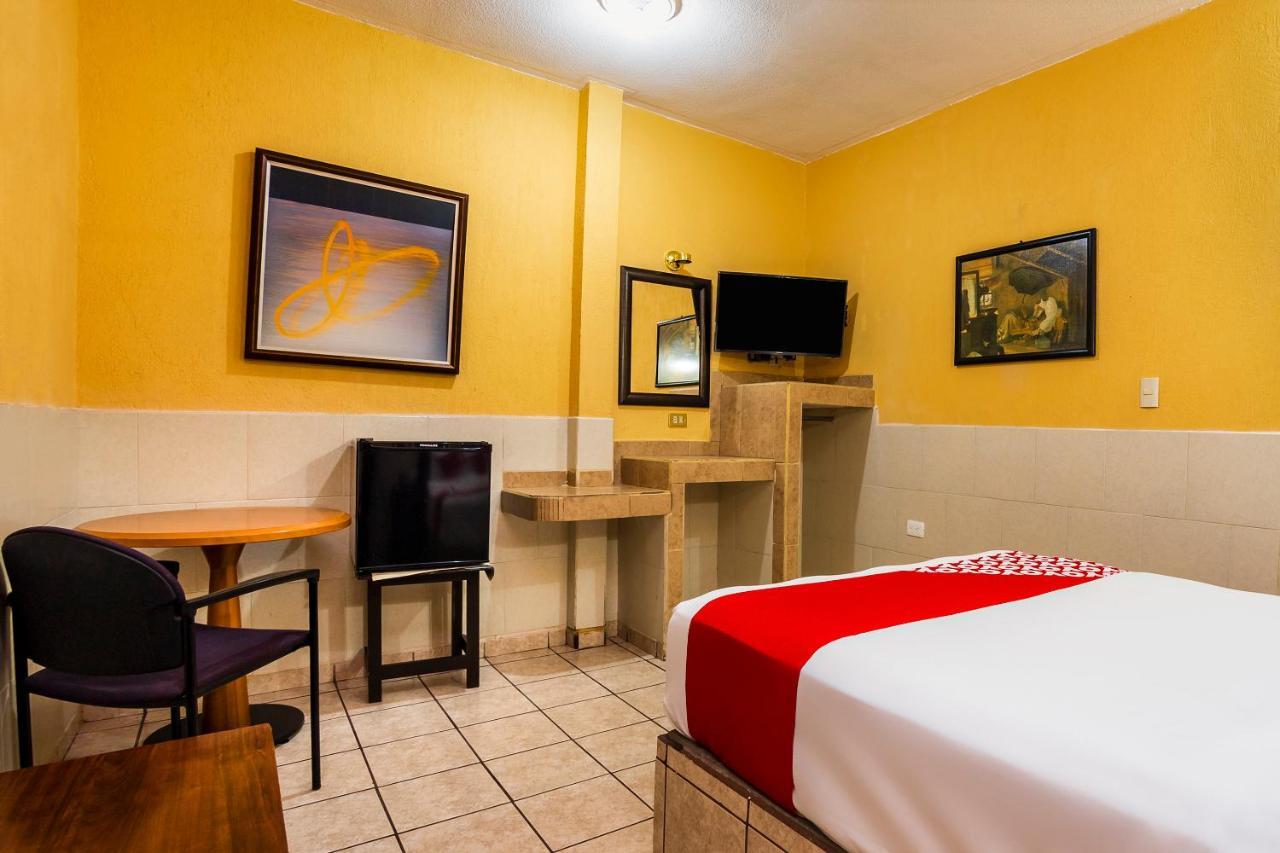 לוס מוצ'יס Hotel San Marcos מראה חיצוני תמונה